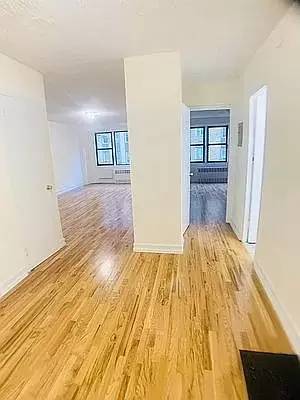 Main picture of 179 Bennett Ave
