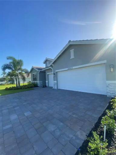 Main picture of 29011 SW 186th Ave