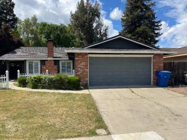 Main picture of 1443 Spyglass Pl
