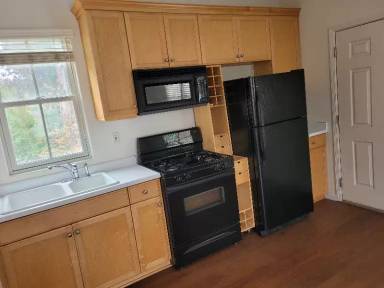Main picture of 1093 Promenade St