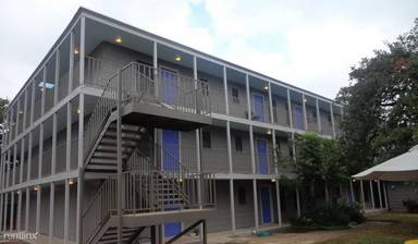 Main picture of 2700 Manor Rd