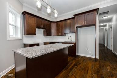 Main picture of 1644 N Kedzie Ave