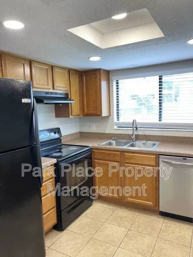 Main picture of 1068 Lotus Pkwy