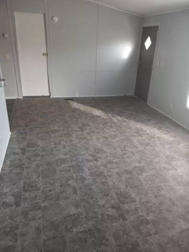 Main picture of Woodlawn Mobile Home Park - 27 (TO)