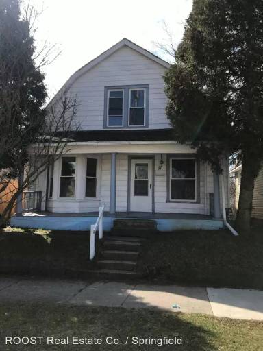 Main picture of 17 W Pleasant St