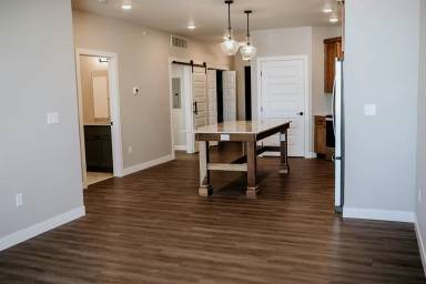 Main picture of 3880 S 15th St