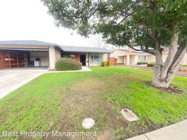 Main picture of 828 Debra St