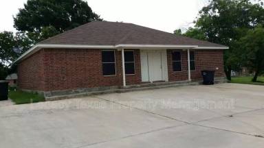 Main picture of 641 Woodard Ave