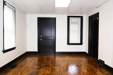 Main picture of 386 6th St