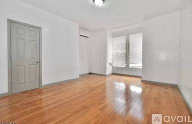 Main picture of 522 Mulberry St