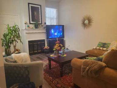 Main picture of 6819 Zenobia St