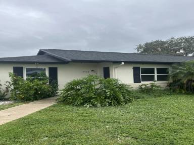 Main picture of 2944 India Palm Dr