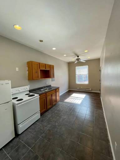 Main picture of 2131 E Tioga St