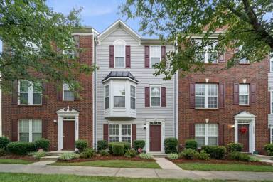 Main picture of 14504 Reese Blvd W