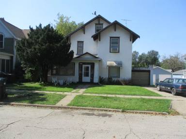 Main picture of 415 Boone St