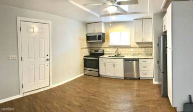 Main picture of 746 Galena St