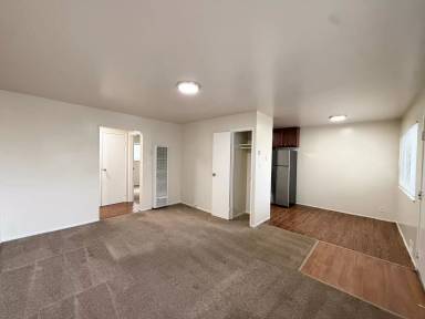 Main picture of 1925 10th Ave