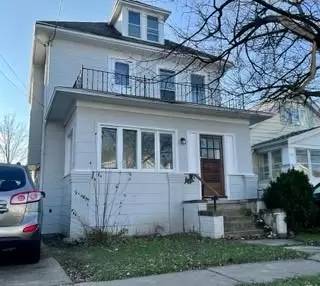 Main picture of 455 Hewitt Ave