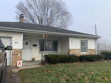 Main picture of 2905 Lincoln Way W