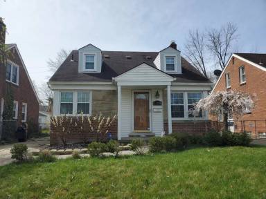 Main picture of 21208 Country Club Dr