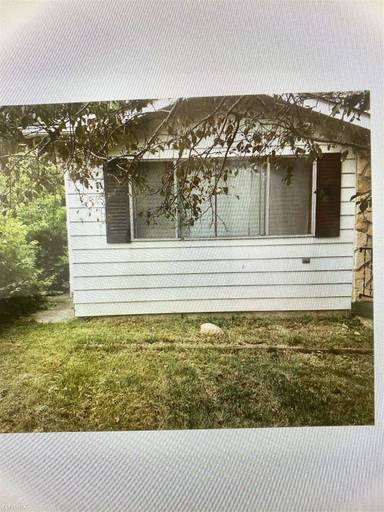 Main picture of 2726 Cumings Ave