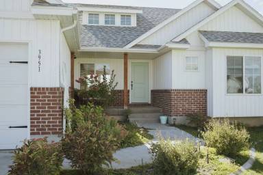 Main picture of 3951 Woodland Dr