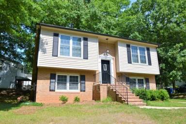 Main picture of 7801 Fairmont Ct