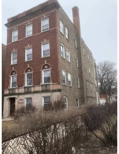 Main picture of 7839 S Saginaw Ave