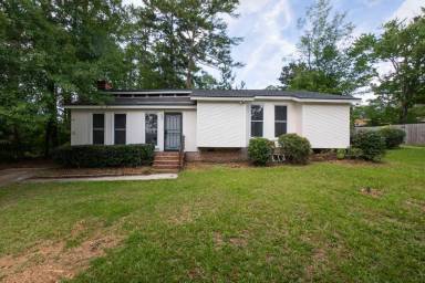 Main picture of 26 Bedford Ct