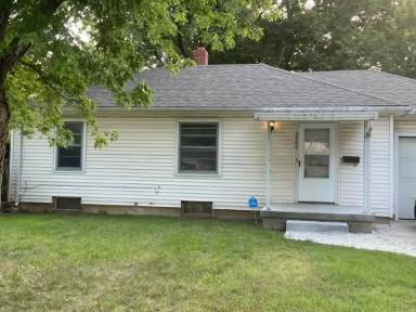 Main picture of 2309 S Ellis St