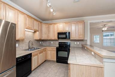 Main picture of The Arts Apartments at Bluebonnet Place
