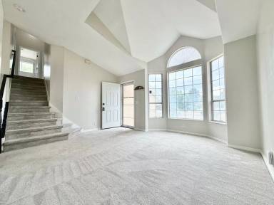 Main picture of 979 E Blue Heron Cir