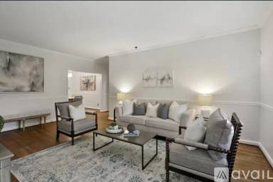 Main picture of 430 Lindbergh Dr NE