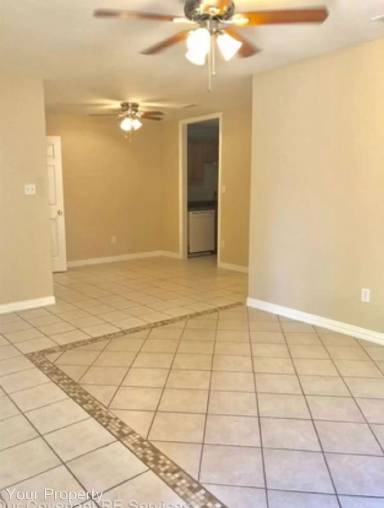 Main picture of 808 Betty Ct