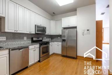 Main picture of 1162 W Grand Ave