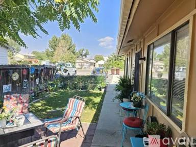 Main picture of 3255 1/2 Mesa Ave