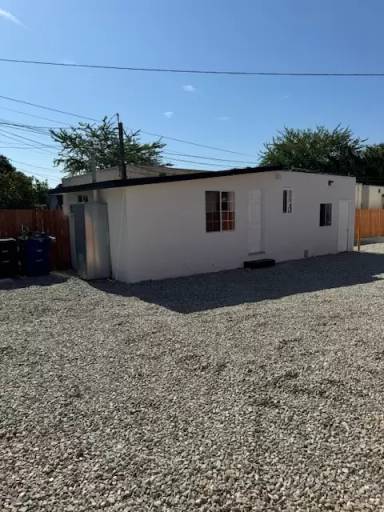 Main picture of 2749 Orchard Pl