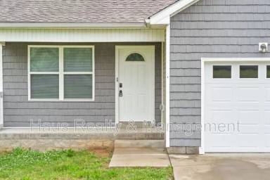 Main picture of 1709 Evans Rd