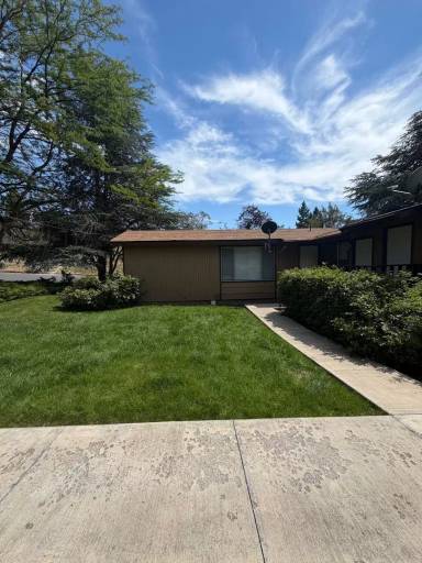 Main picture of 1802 Sargent Ave