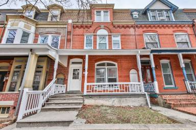 Main picture of 39 N 11th St