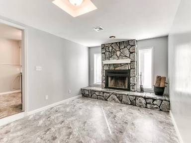 Main picture of 723 N Gary Pl