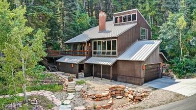 Main picture of 115 Parkview Cir