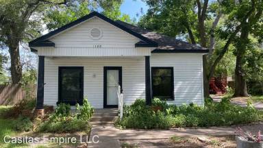 Main picture of 1120 Robinson St