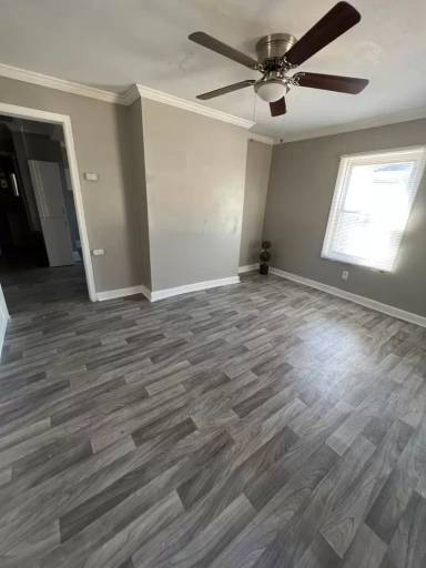 Main picture of 1307 W Walnut Ave
