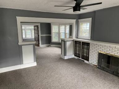 Main picture of 817 E 9th St