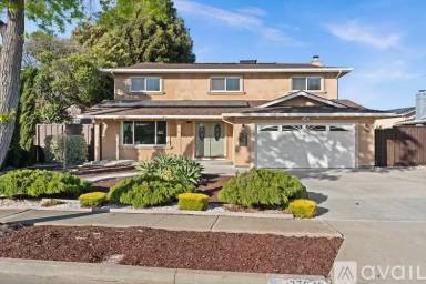 Main picture of 37640 Hyacinth St
