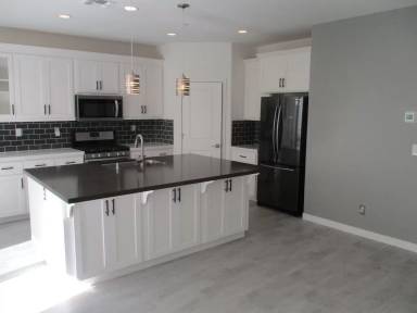 Main picture of 2324 Endeavor Way