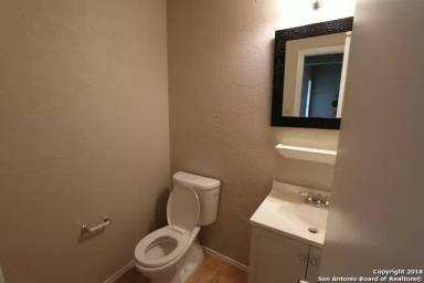 Main picture of 9570 Gladeview
