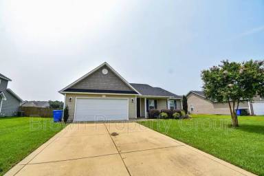 Main picture of 4933 Yorkchester Dr