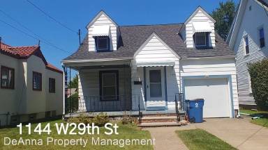 Main picture of 1124 W 29th St